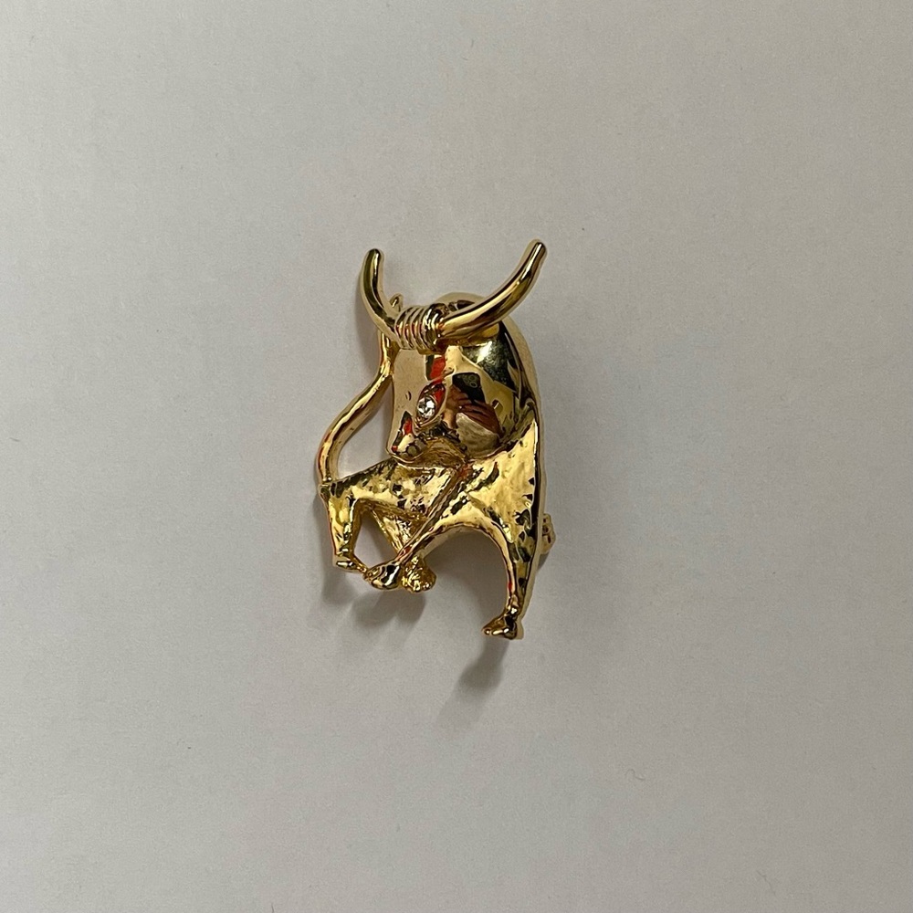 Gold Toned Bull Brooch